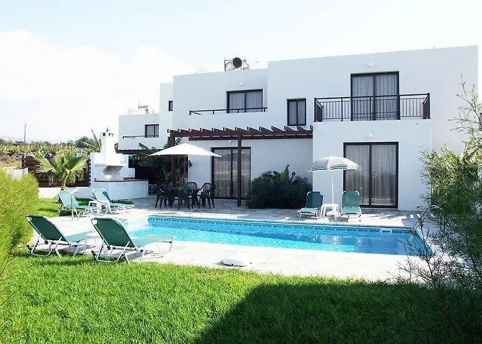 Aura Holiday Villas
