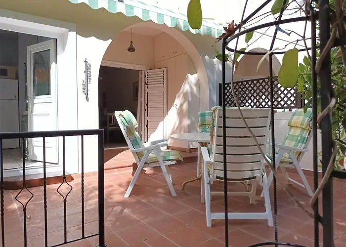Limnaria Deluxe Maisonette