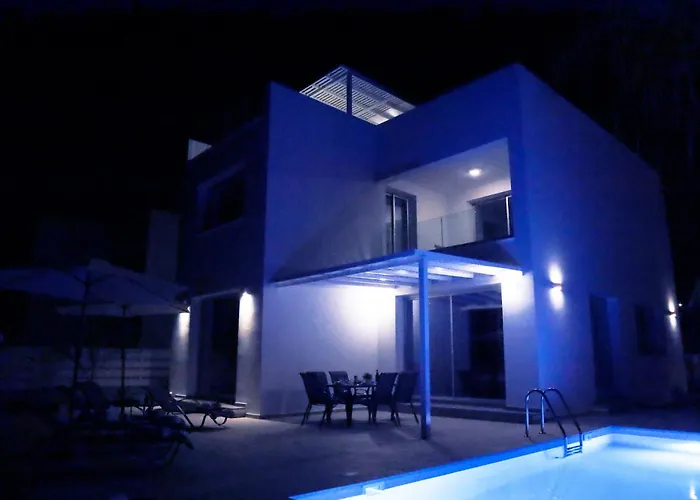 Sophia'S Seaview Luxury Villas